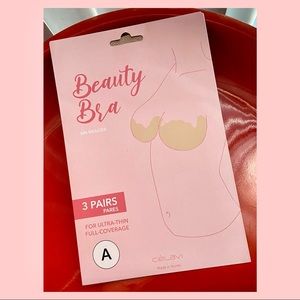 BEAUTY BRA / Self-Adhesive Bra Stick Ups By CÉLAVI
